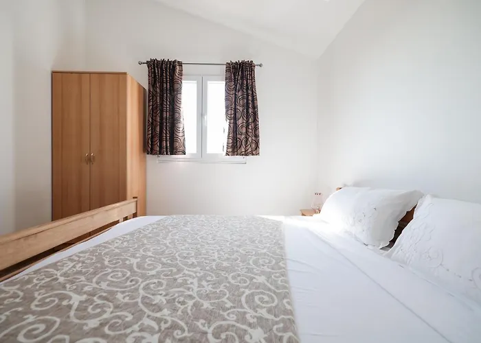 Apartman Miky Vrsi