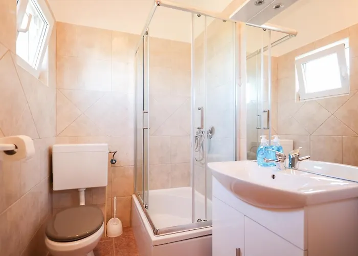 Miky Apartman Vrsi